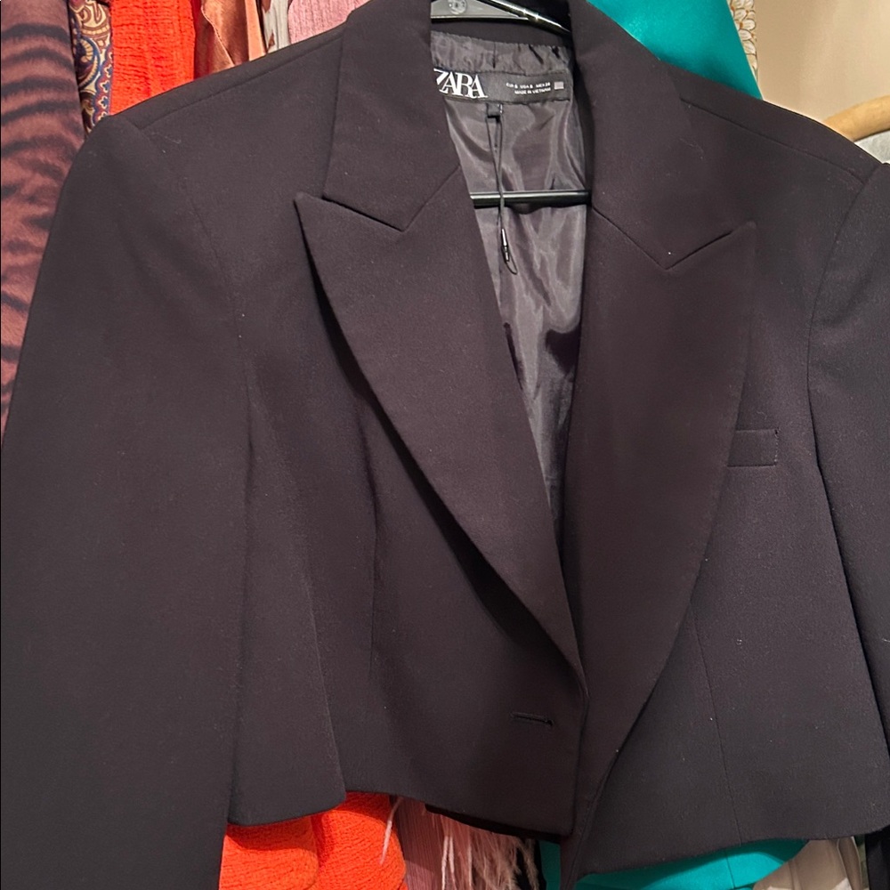 Zara Black Cropped Blazer